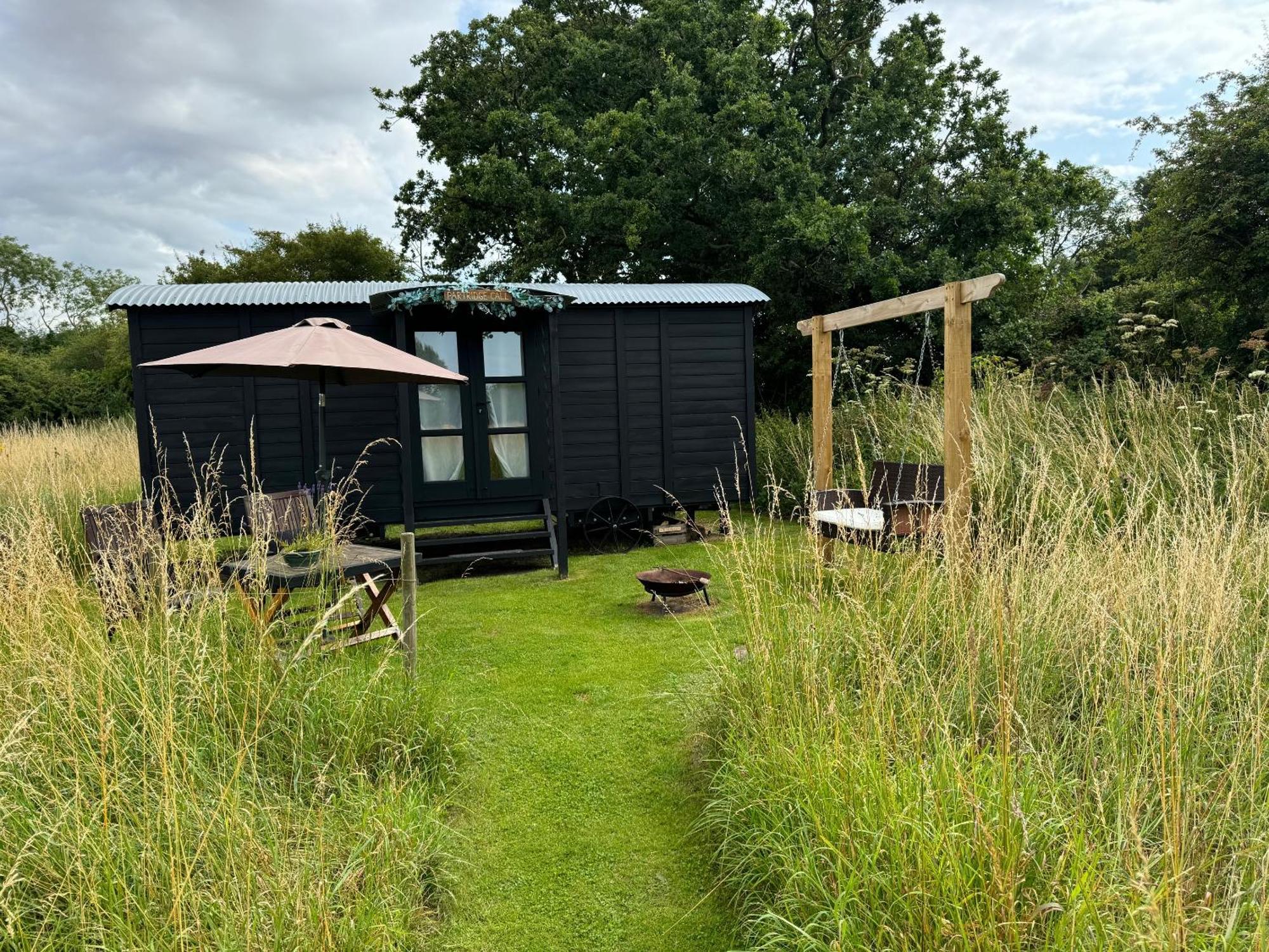 Blue Sky Huts Chediston Exterior foto